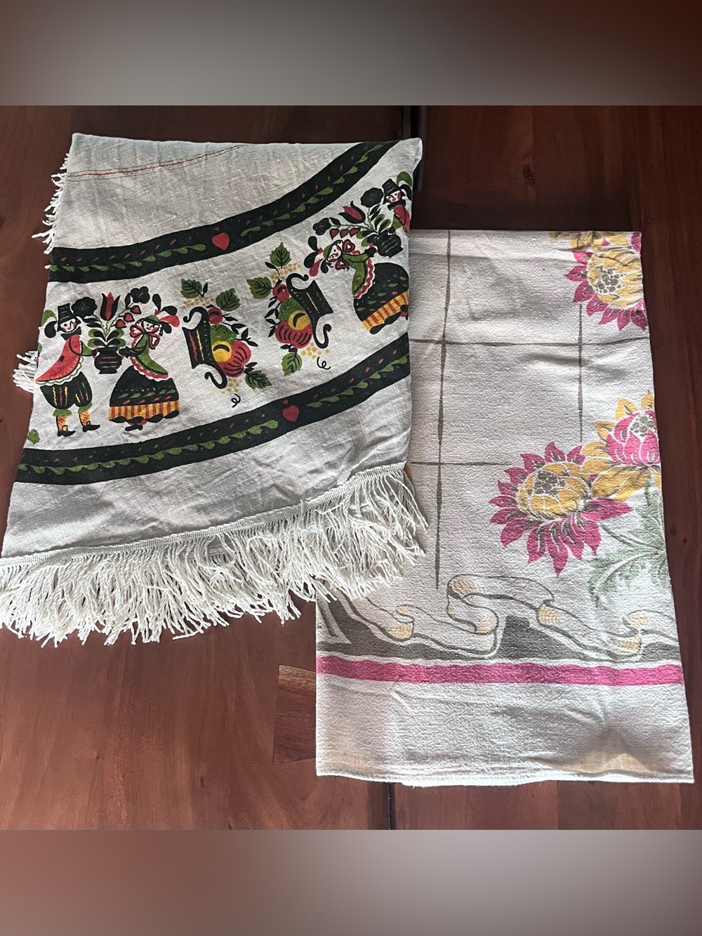 Set of 2 1950s tablecloths Pennsylvania PA Dutch Folk Art 56” Round & floral sq
